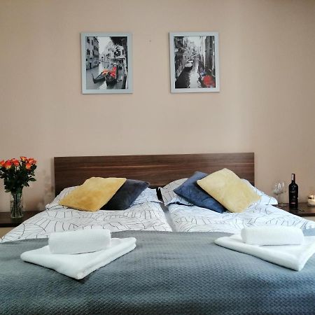 Apartamento Cicha Przystań Apartament Starówka Kołobrzeg Exterior foto